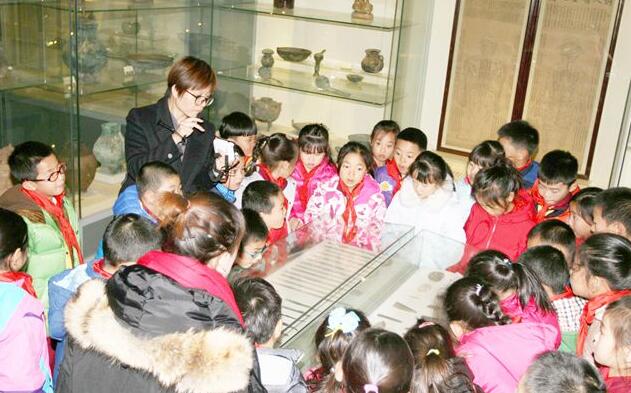 北京奮斗小學(xué)師生走進御生堂中醫(yī)藥博物館
