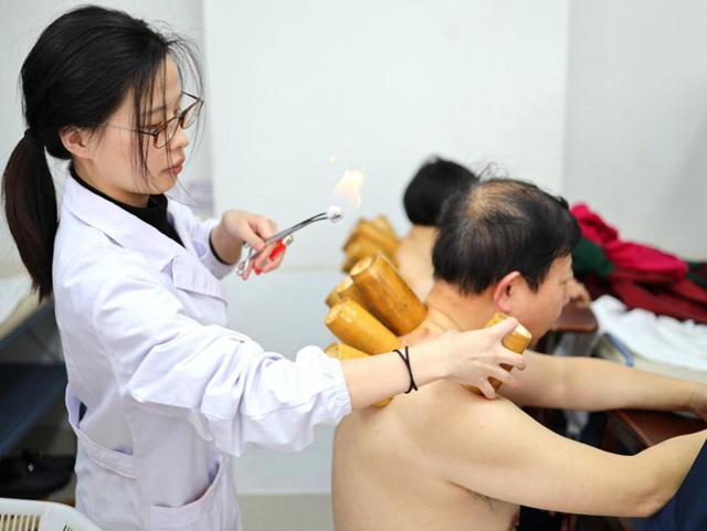 祛濕散寒，中醫(yī)藥點(diǎn)燃江南“小太陽(yáng)”