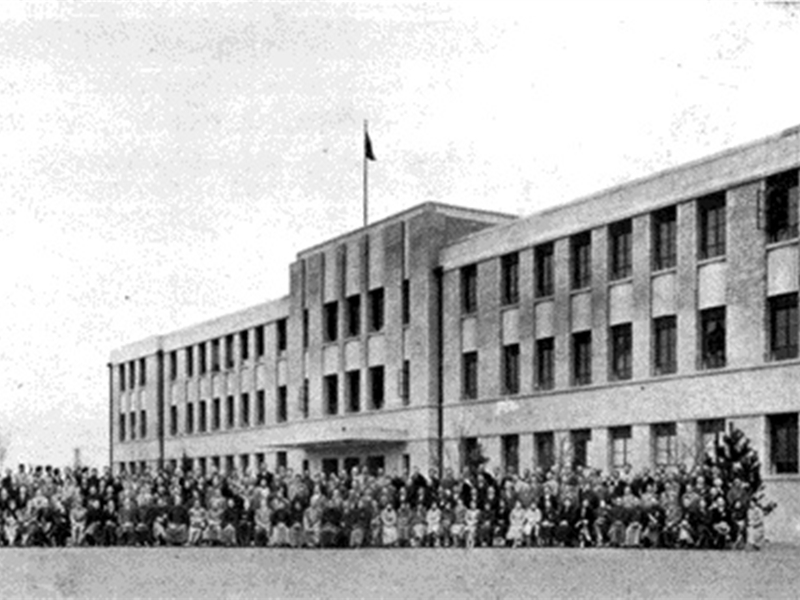 1928年設(shè)立衛(wèi)生部，建立中央醫(yī)院